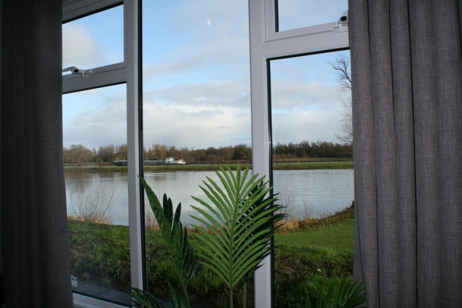 Recreatiepark En Jachthaven De Scherpenhof Terwolde Rum bild